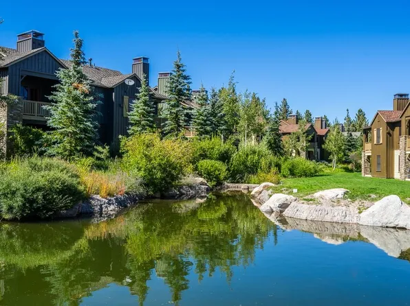 1121 Pyramid Peak Dr APT 1121, Mammoth Lakes, CA 93546