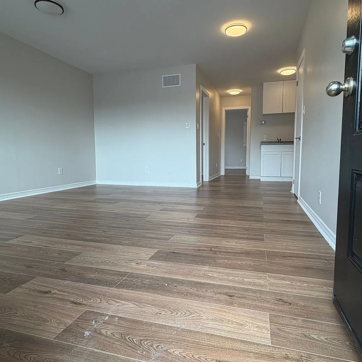 2 bed, $2,200 — Photo 4
