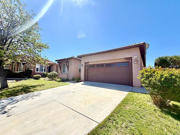 2nd image of 34629 Sagebrush Ln