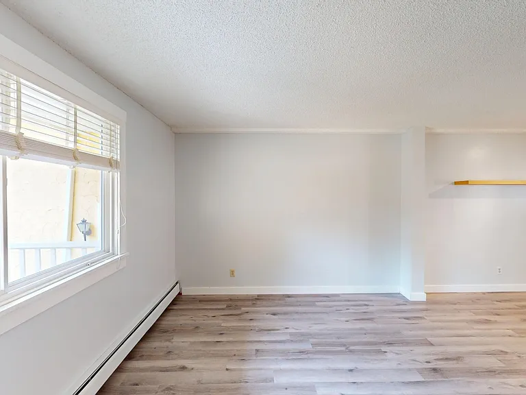 5 Hunterview Dr NW — Photo 4