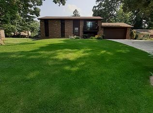 1023 W 7th Pl, Hobart, IN 46342