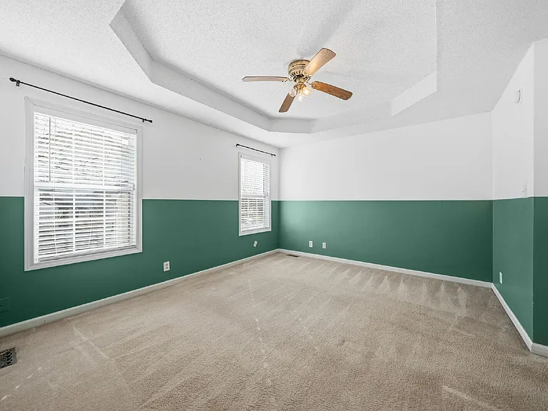 1361 Jenny Ln — Photo 20