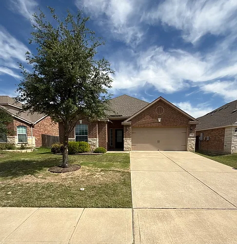 2134 Redbud Dr Photo 1