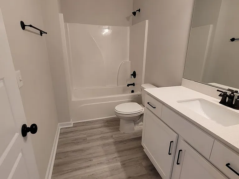 8381 Paramount Point — Photo 11