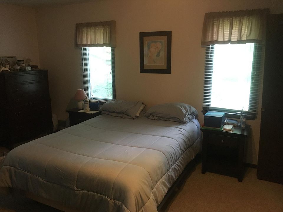 Master Bedroom - Before Remodel