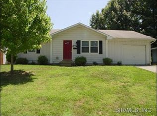 303 Persimmon Dr, O Fallon, IL 62269