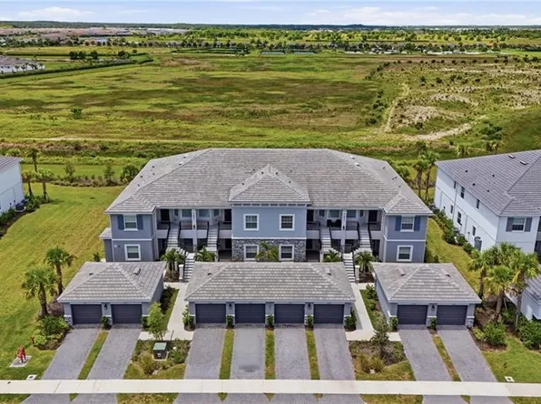 11841 Venetian Lagoon Dr, Fort Myers, FL 33913
