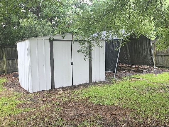3rd image of 432 Spring Dr