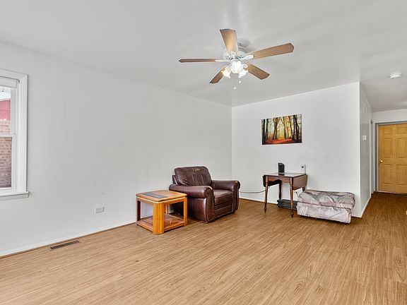 4th image of 3120 Florence Ave