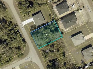 744 Wentworth Dr, Lehigh Acres, FL 33972