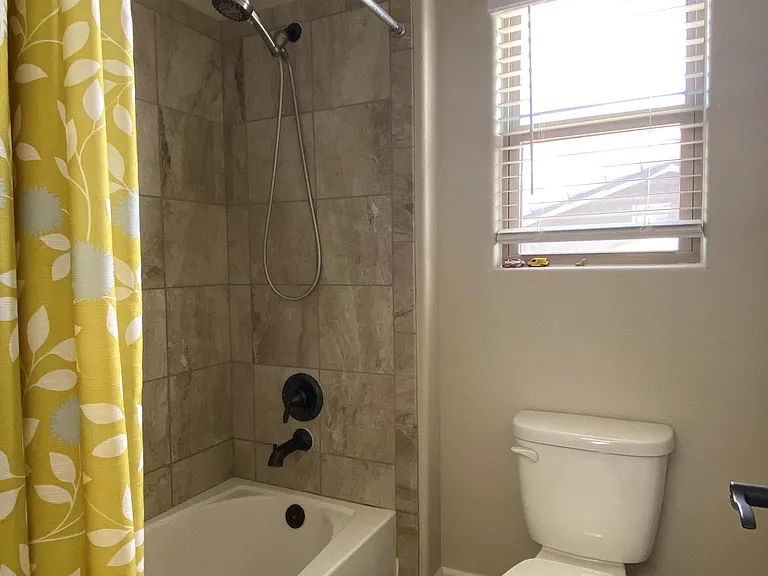 8701 Desert Finch Ln NE — Photo 20