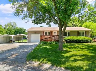 7315 Beverly St, Overland Park, KS 66204