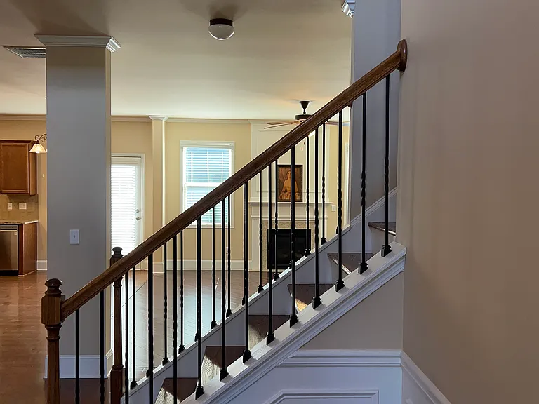 260 Mulberry Dr — Photo 10