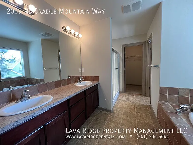 2039 Cradle Mountain Way — Photo 21
