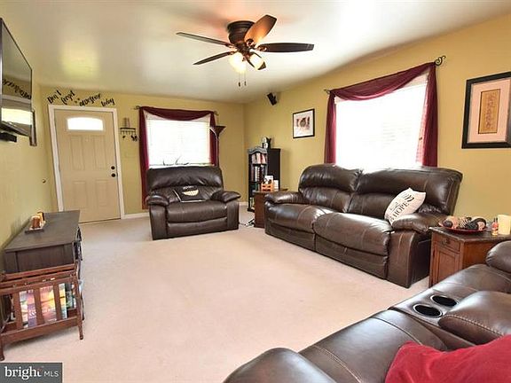 3rd image of 15828 Donald Curtis Dr