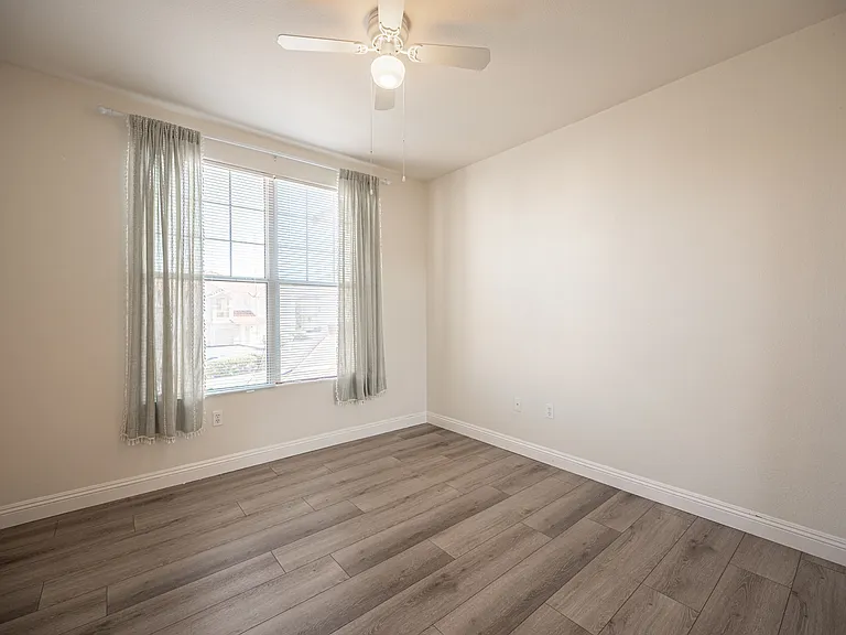 8555 W Russell Rd #2062 — Photo 29