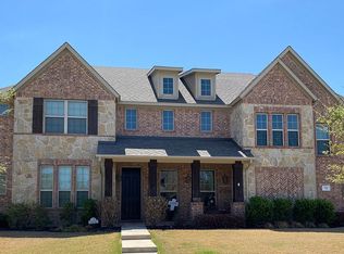 712 Crater Lake Cir, Keller, TX 76248