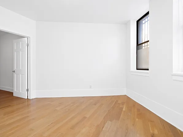 180 Borinquen Place image 1 of 4