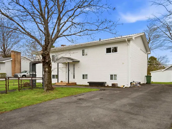 19 Wilmot St, Halifax, NS B4C 2A7