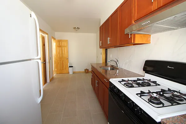 Rented by Realty Nerd | media 15