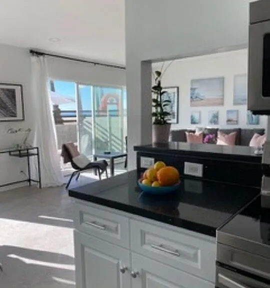 2609 Ocean Front Walk — Photo 13