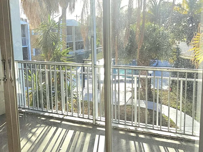 1505 Crescent Cir #B24 — Photo 6