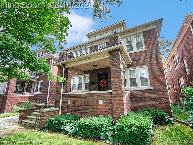 858 Nottingham Rd — Photo 1