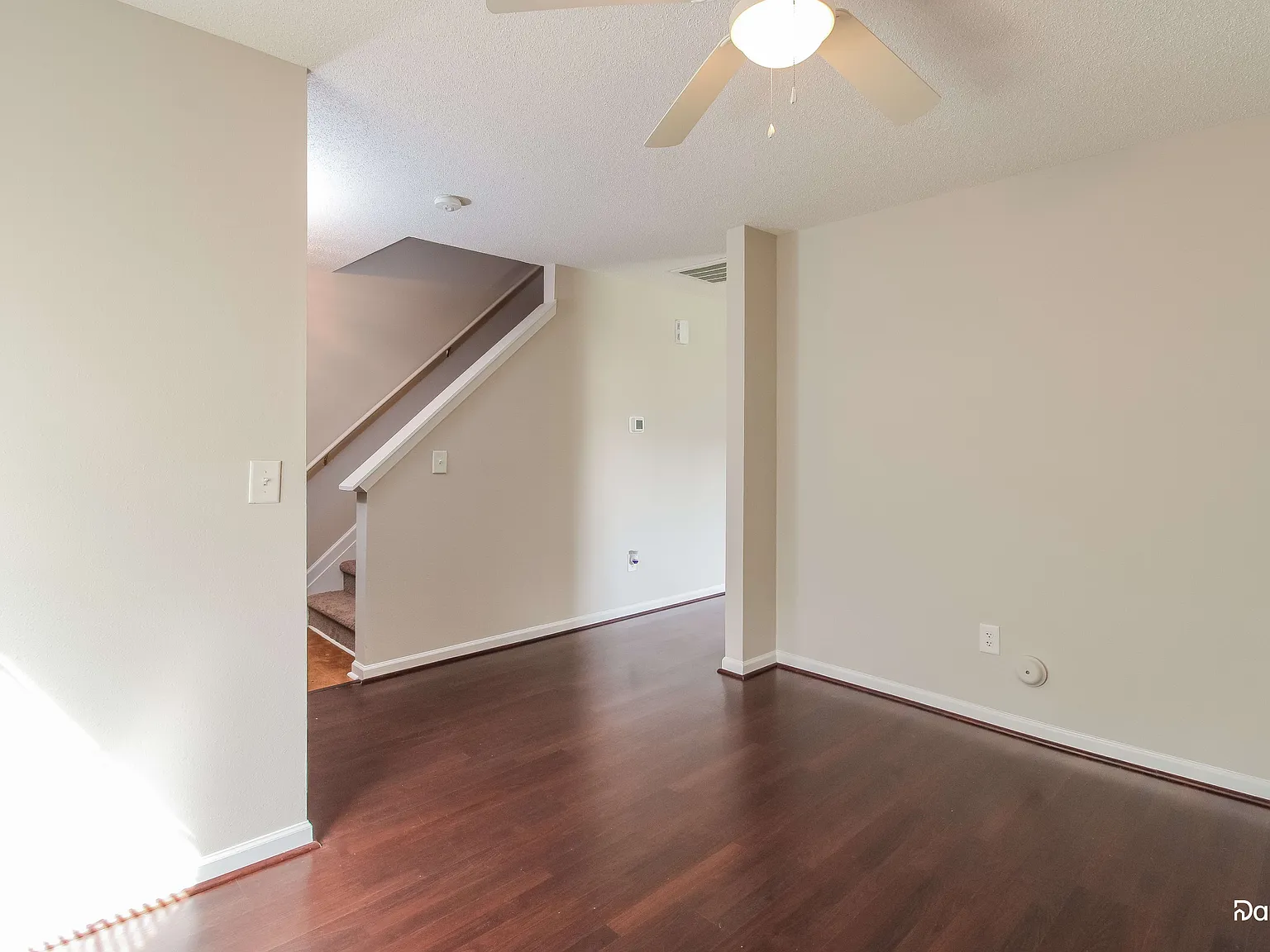 4 bed, 2.5 bath, 2407 sqft, $2,200 — Photo 4