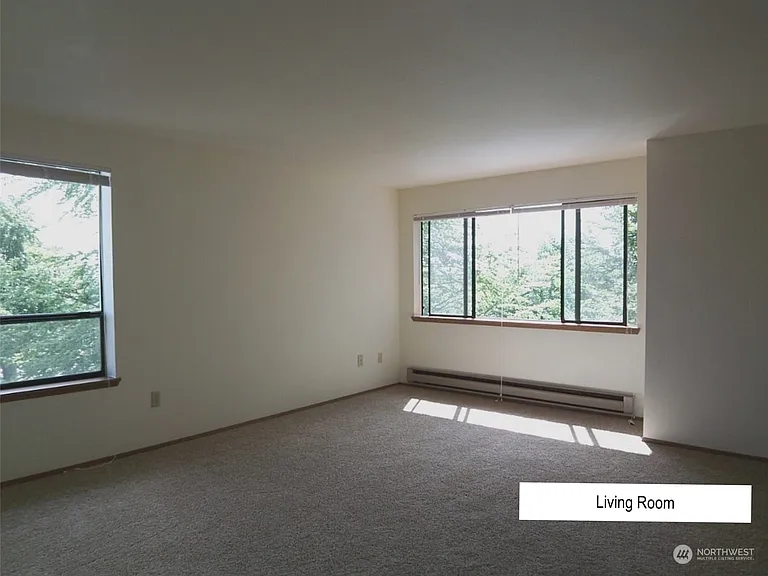 3026 Beacon Ave S #401 — Photo 5