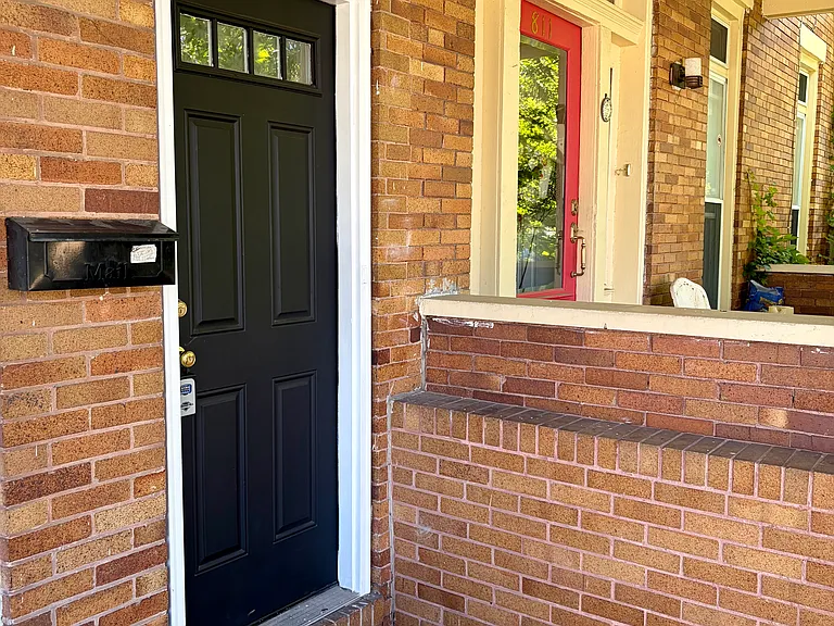 809 Brooks Ln #2 — Photo 2