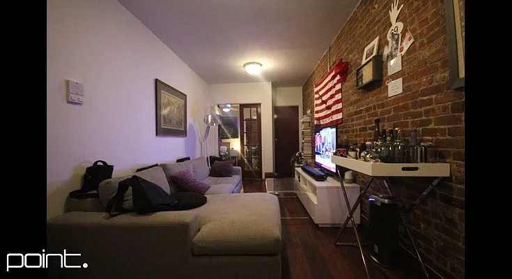 Rented by Point NYC | media 10