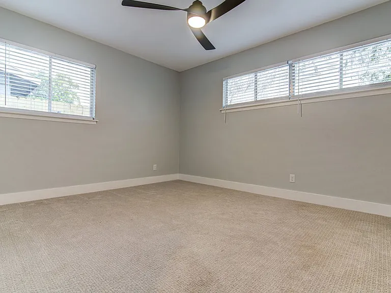 4707 Menchaca Rd — Photo 13