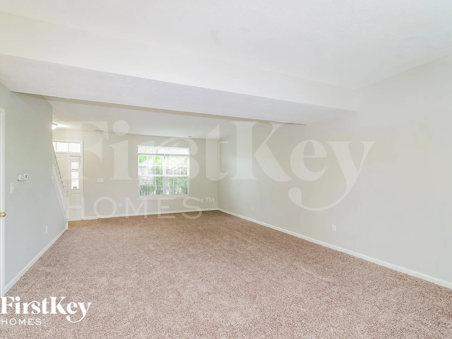 3 bed, 2.5 bath, 2080 sqft, $2,120 — Photo 3