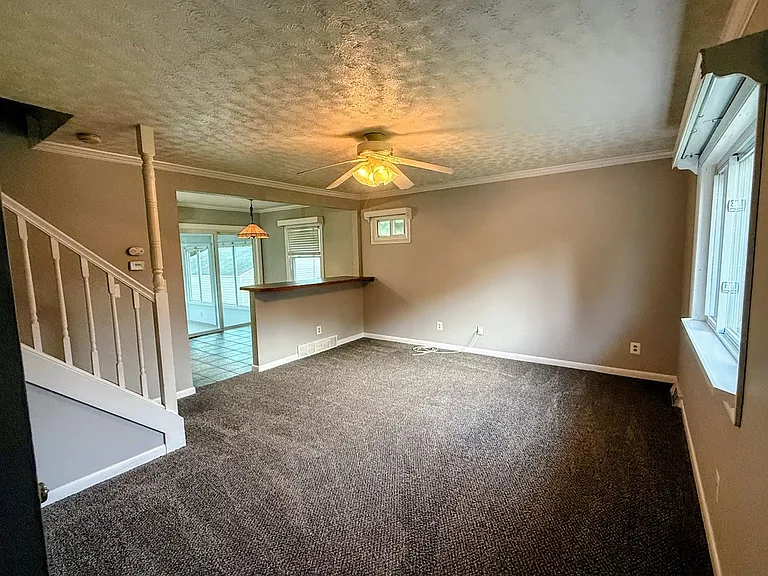 4545 & 4549 Cynthia Dr — Photo 2