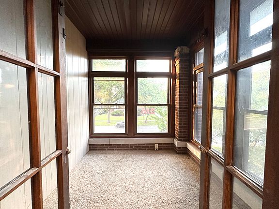 4th image of 5903 W Race Ave #2