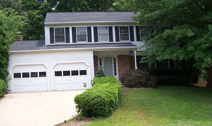 1st image of 15021 Woodglen Ct
