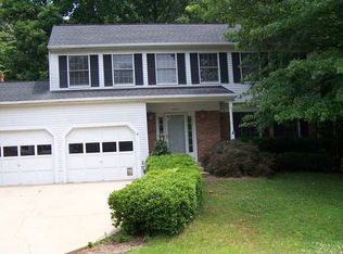 15021 Woodglen Ct, Dumfries, VA 22025