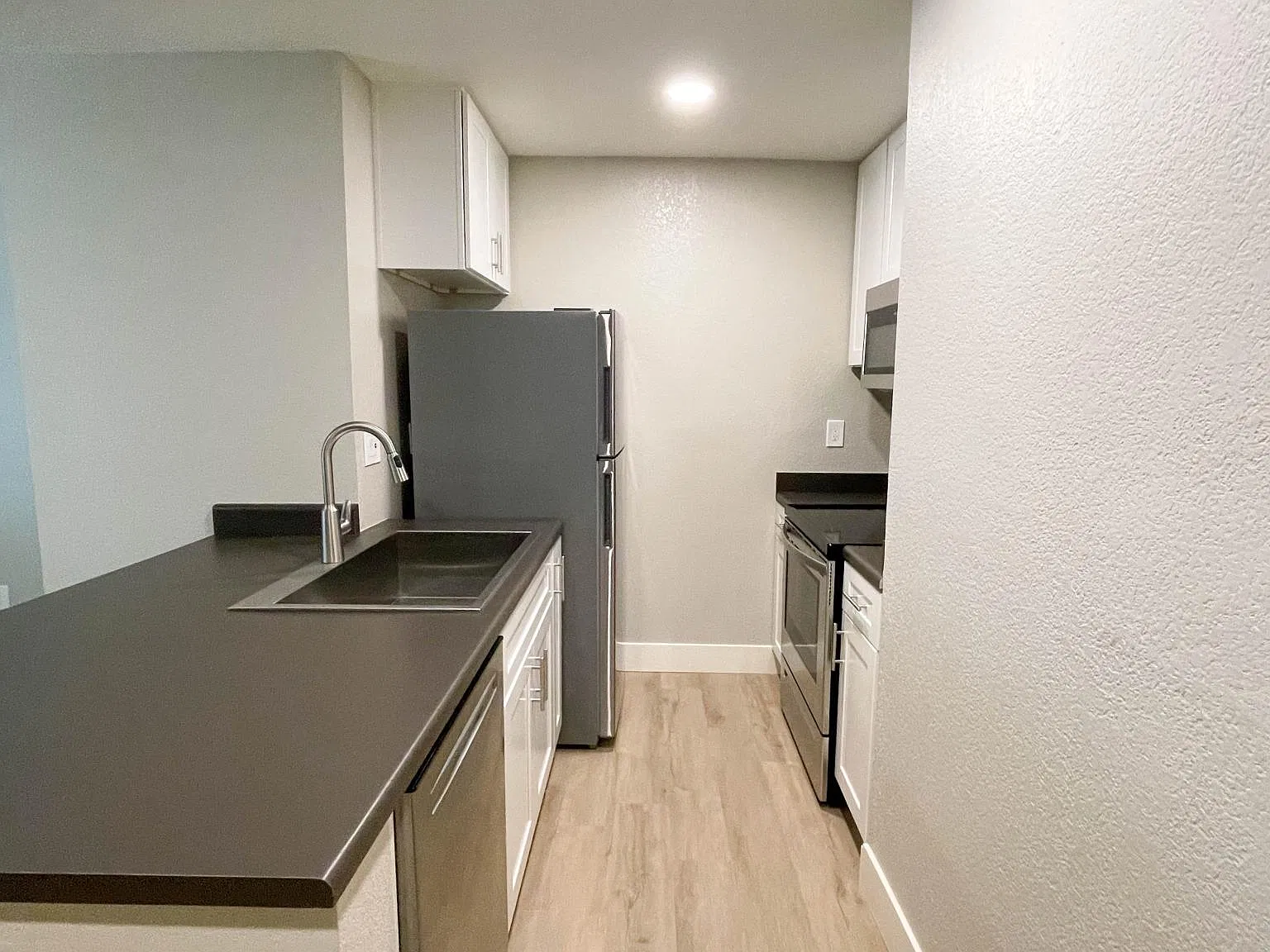 2 bed, $2,495 — Photo 4