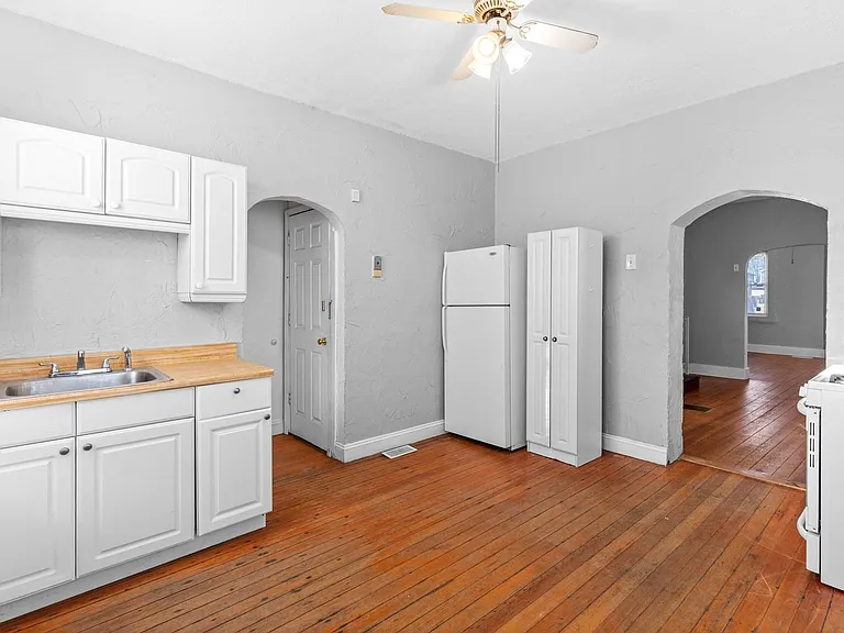 7614 Virginia Ave — Photo 7