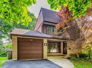 40 Ferman Dr, Guelph, ON N1H 7E1