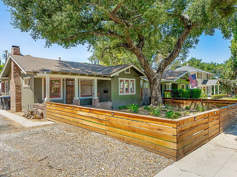 3844 Linwood Pl — Photo 9