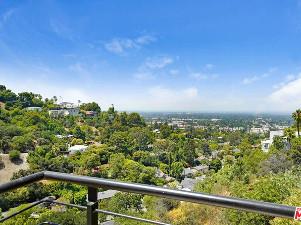 3761 Glenridge Dr, Sherman Oaks, CA 91423