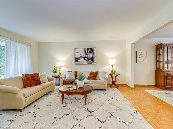 5th image of 1256 Greenwood Cres
