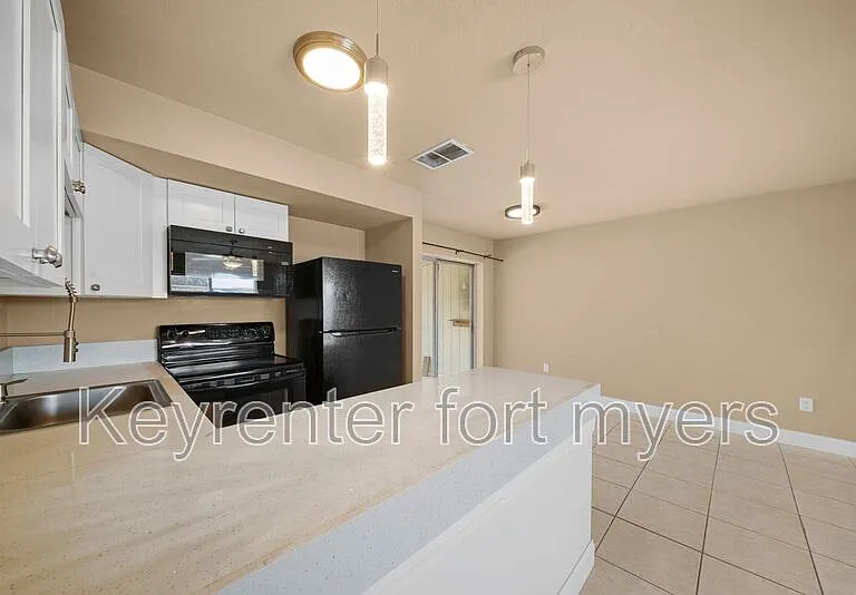 13405 Pine Needle Ln — Photo 7