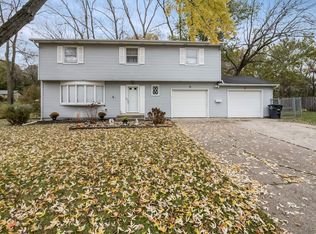 2601 34th Avenue Ct, Rock Island, IL