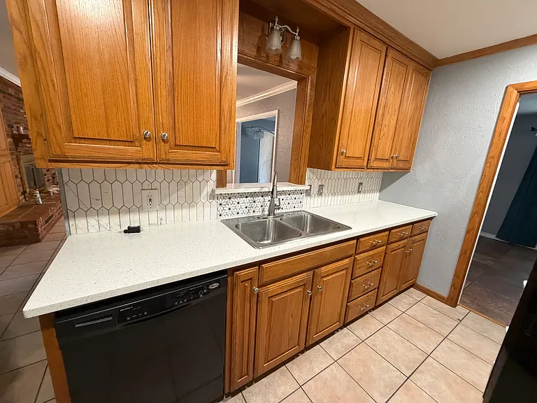 809 W Cheryl Ave — Photo 29