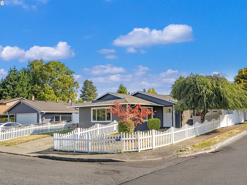 1st image of 3198 SW 16th Cir