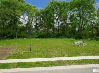 608 Rock River Rd, Springfield, IL 62711