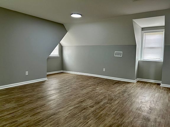 5th image of 2806 Parkside Ave