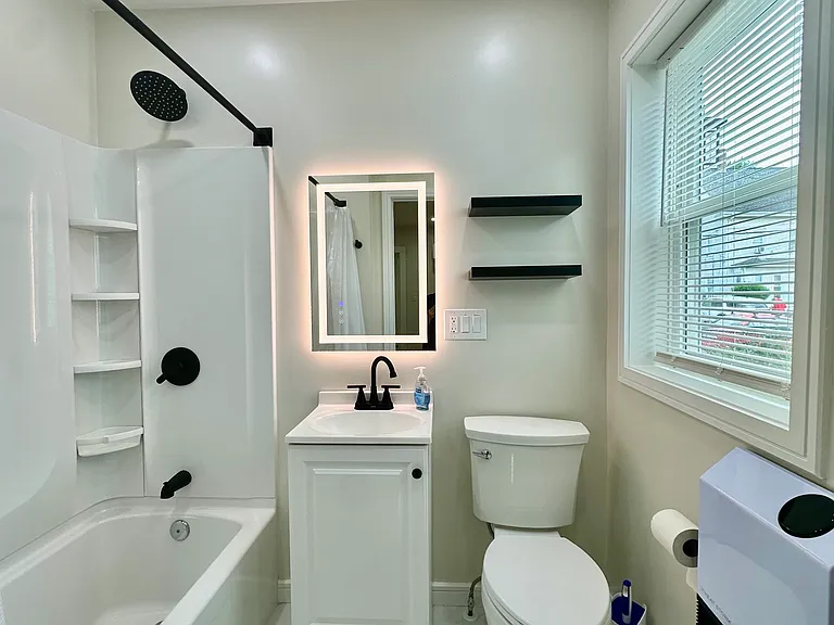 11 Highland St #1 — Photo 4